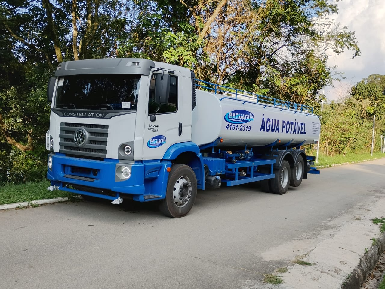 Caminhão Pipa em Barueri SP - Entrega de Água Potável - Baruágua